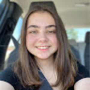 Meet your Posher, Alyssa